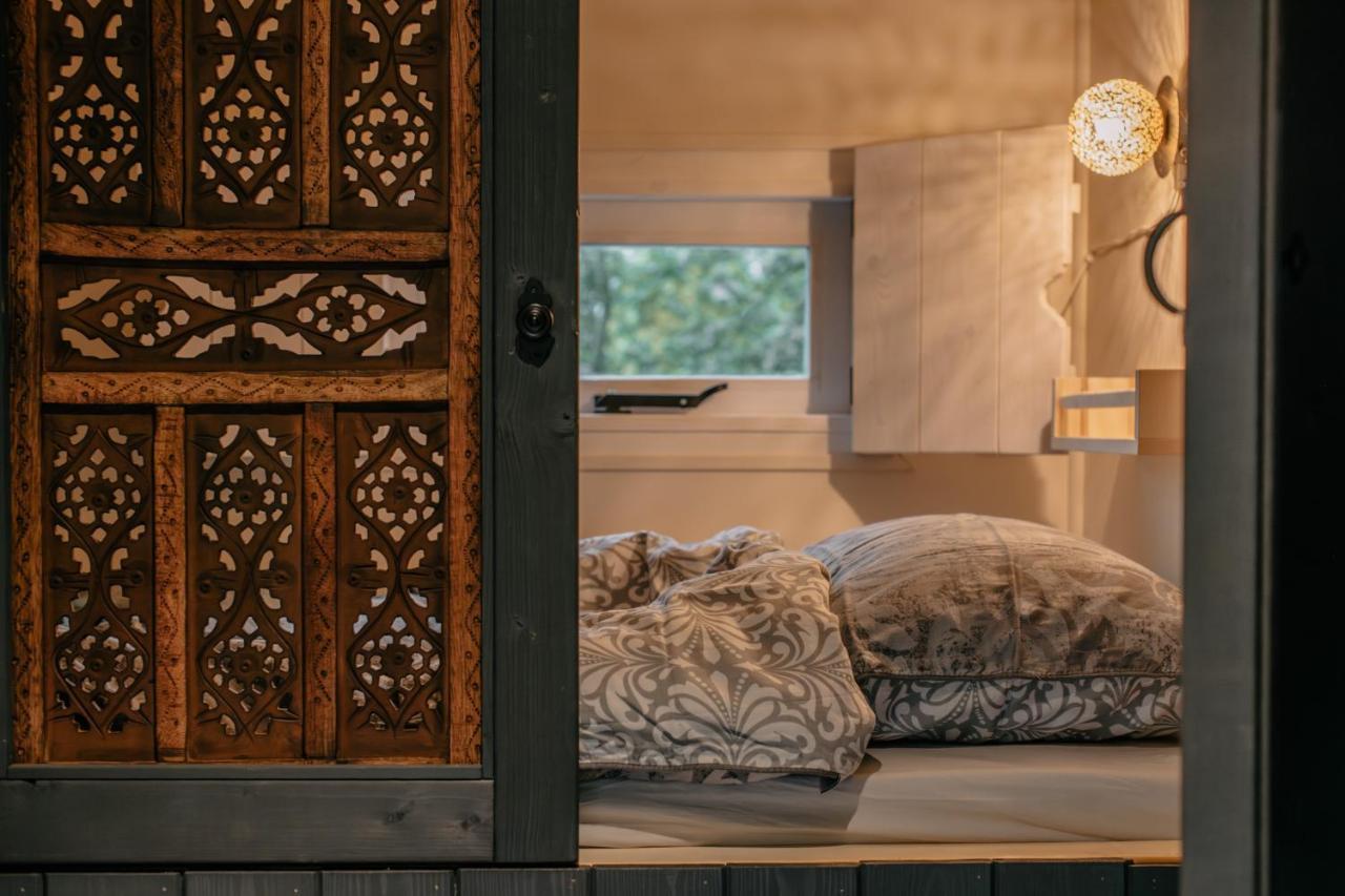 Villa Pipowagen De Zwerveling Aan Zee à Oostkapelle Extérieur photo