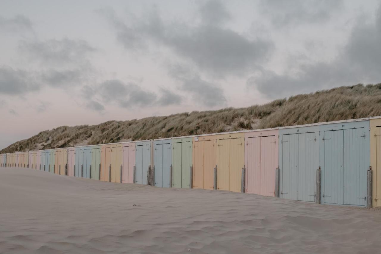 Villa Pipowagen De Zwerveling Aan Zee à Oostkapelle Extérieur photo